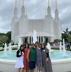 Meet your Posher, Maria